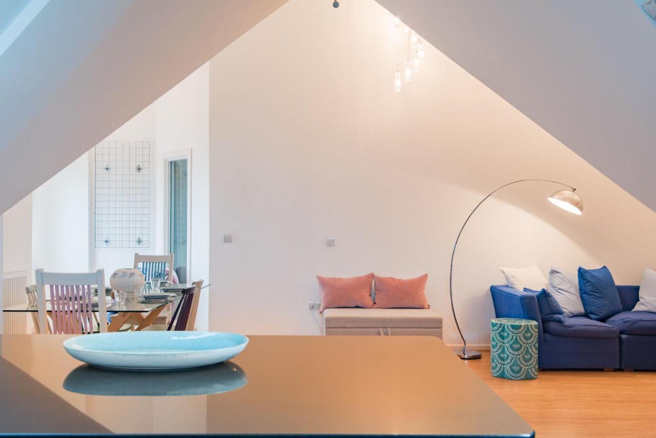 The Loft At Emperor Court By Bloom Stays Canterbury Esterno foto